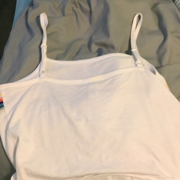 Tank top / crop top - Picture 2 of 2